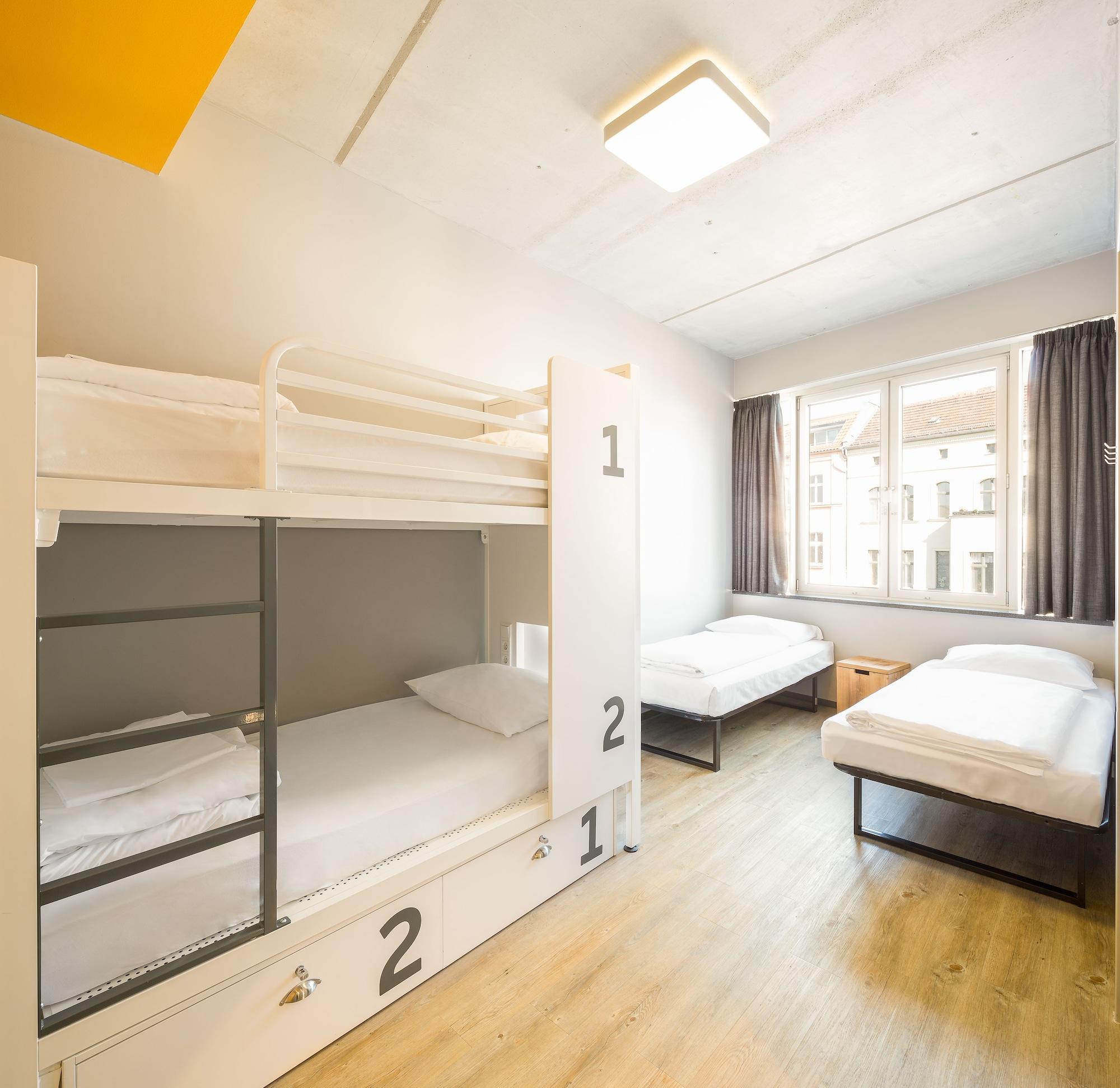 Hostel Generator Mitte